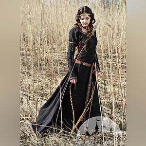 Armstreet “Lady Hunter” Medieval Dress with belt - RARE